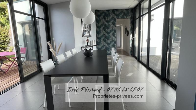 Maison - 195 m² - 4 pièces