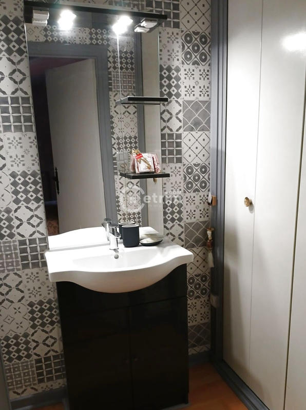 Maison - 201 m² - 7 pièces