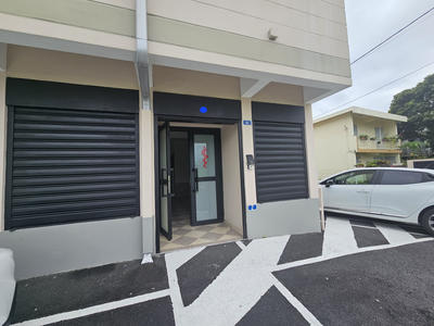 Local commercial - 52 m² - 1 pièce