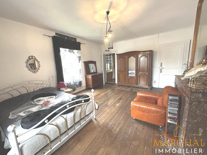 Maison ancienne - 315 m² - 8 pièces