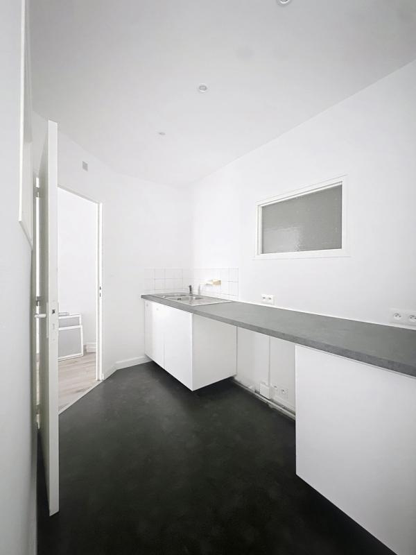 Local commercial - 43 m² - 3 pièces