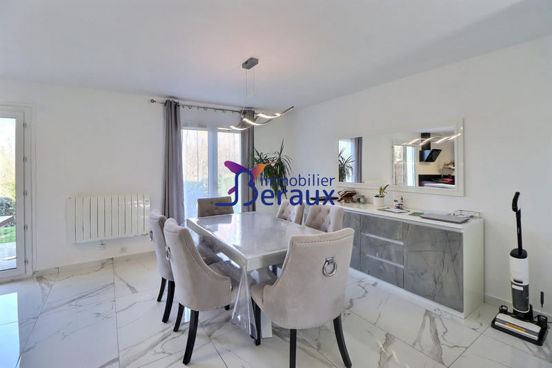 Maison - 95 m² - 4 pièces