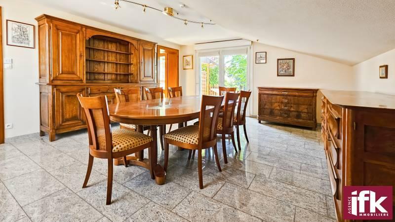 Maison - 145 m² - 6 pièces