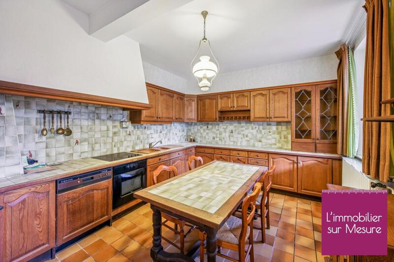 Maison - 210 m² - 6 pièces