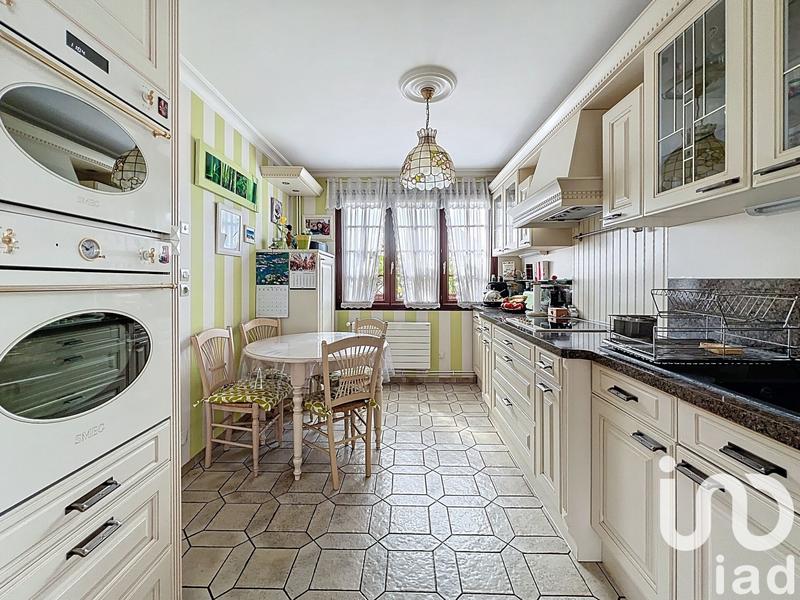 Maison - 121 m² - 7 pièces