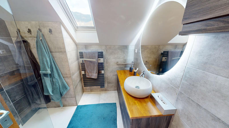 Maison - 140 m² - 5 pièces