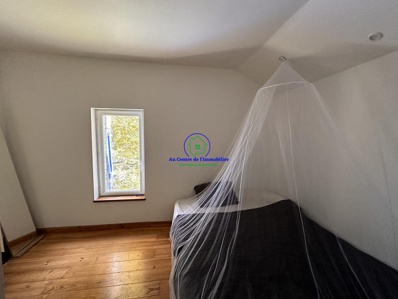 Maison - 322 m² - 10 pièces