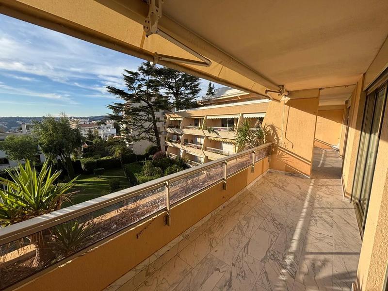 Appartement - 153 m² - 4 pièces