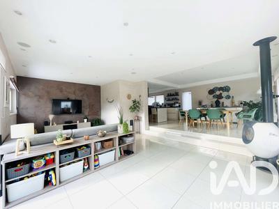 Maison - 172 m² - 7 pièces