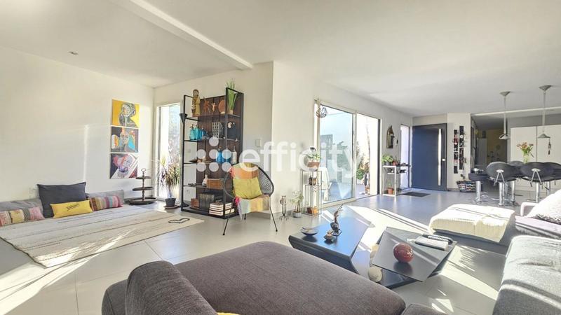 Pavillon - 101 m² - 4 pièces