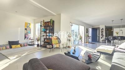 Pavillon - 101 m² - 4 pièces