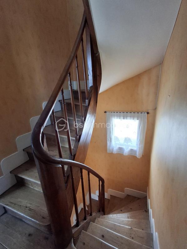 Maison ancienne - 135 m² - 7 pièces