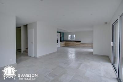 Maison - 156 m² - 6 pièces
