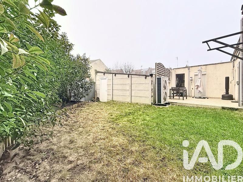 Maison - 94 m² - 5 pièces