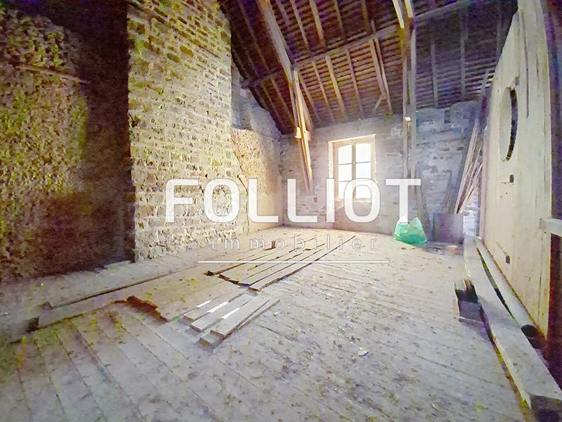 Maison - 200 m² - 2 pièces