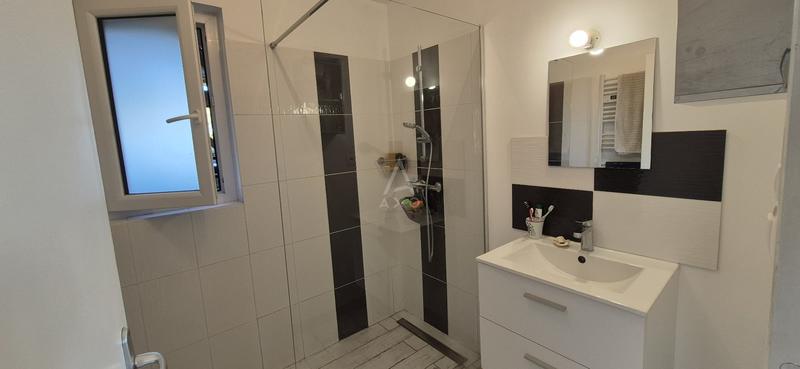 Maison de bois - 101 m² - 5 pièces