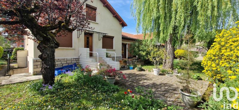 Maison - 185 m² - 8 pièces