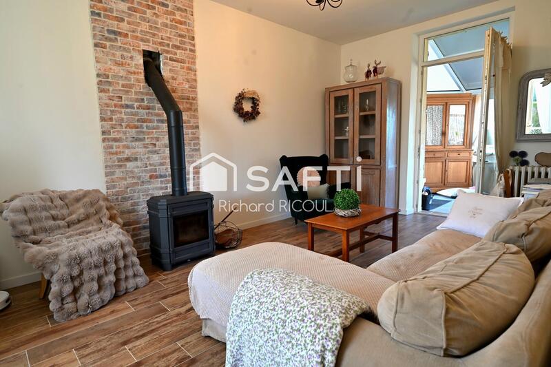 Maison - 209 m² - 9 pièces