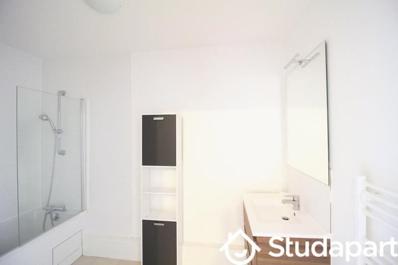 Chambre - 13 m² - 1 pièce