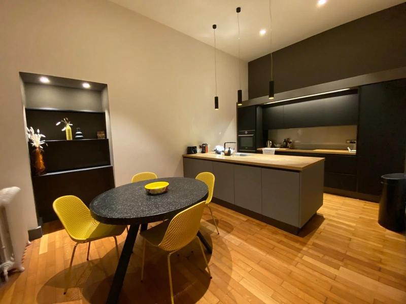 Appartement - 110 m² - 3 pièces