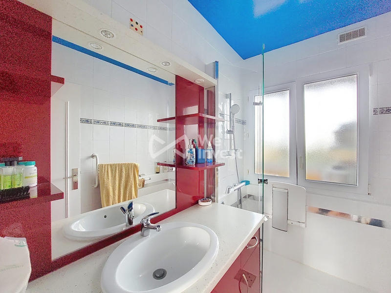 Appartement - 85 m² - 4 pièces