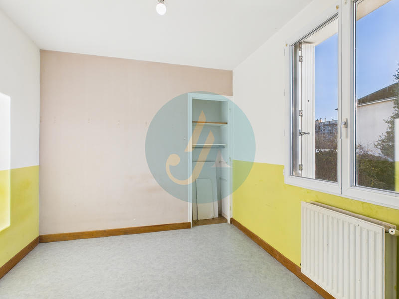 Appartement - 81 m² - 5 pièces