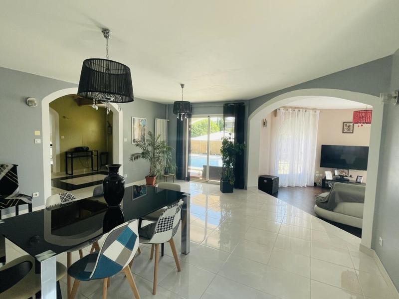 Maison d'architecte - 174 m² - 4 pièces