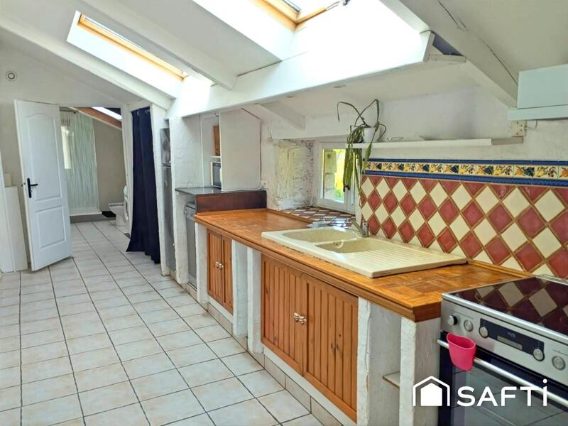 Maison - 228 m² - 8 pièces