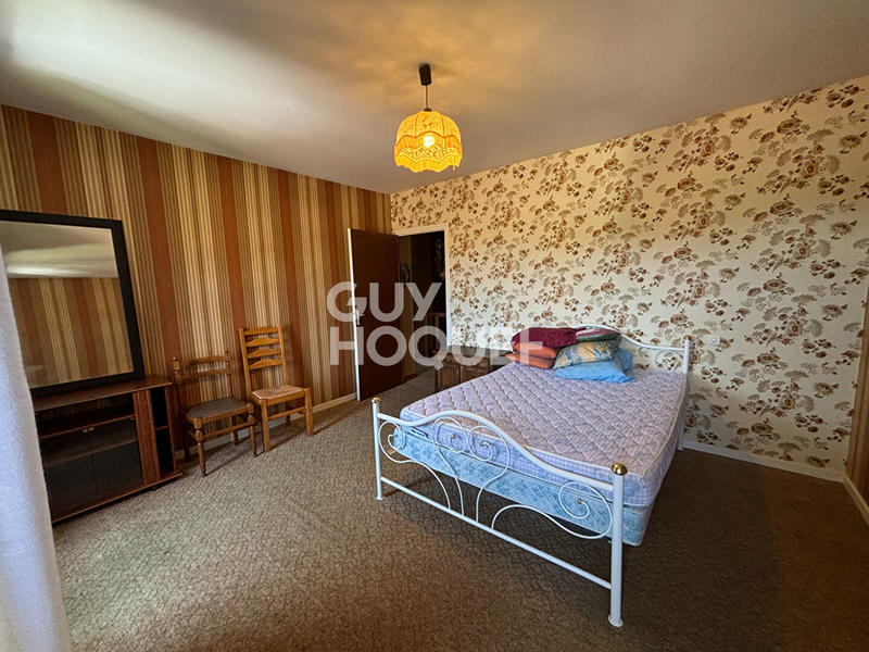 Maison - 279 m² - 5 pièces