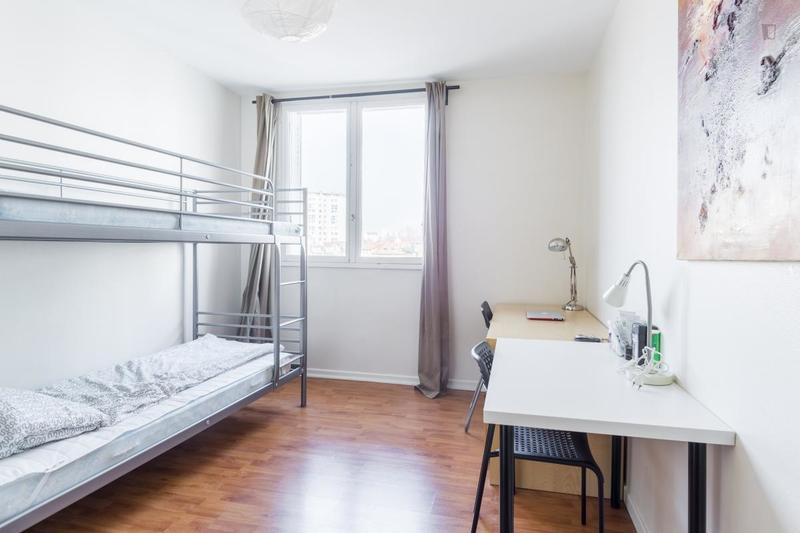 Chambre - 9 m² - 4 pièces