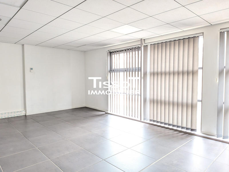 Bureau - 130 m² - 5 pièces