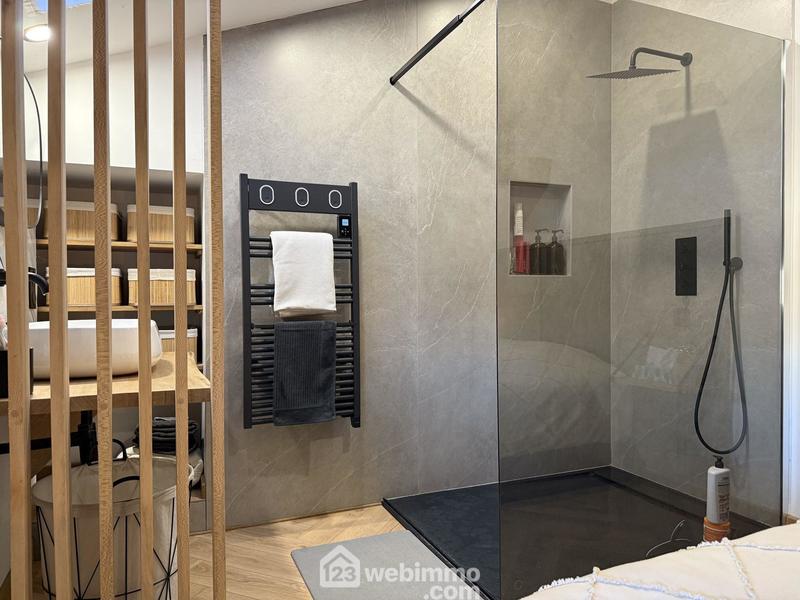 Maison - 140 m² - 5 pièces