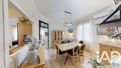 Maison - 155 m² - 6 pièces