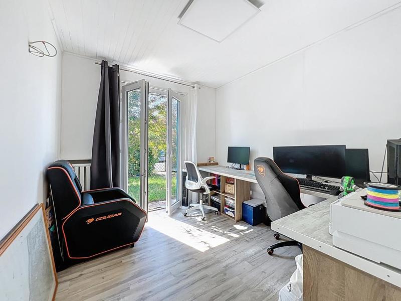 Pavillon - 94 m² - 5 pièces