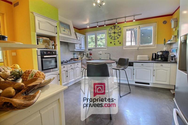 Maison - 140 m² - 6 pièces