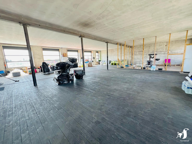 Maison - 300 m² - 8 pièces