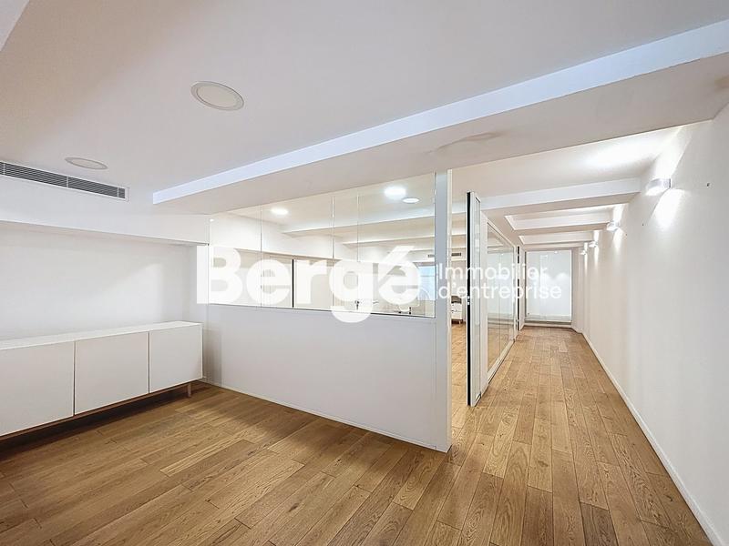 Local commercial - 255 m²