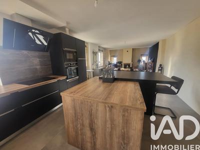 Maison - 180 m² - 7 pièces