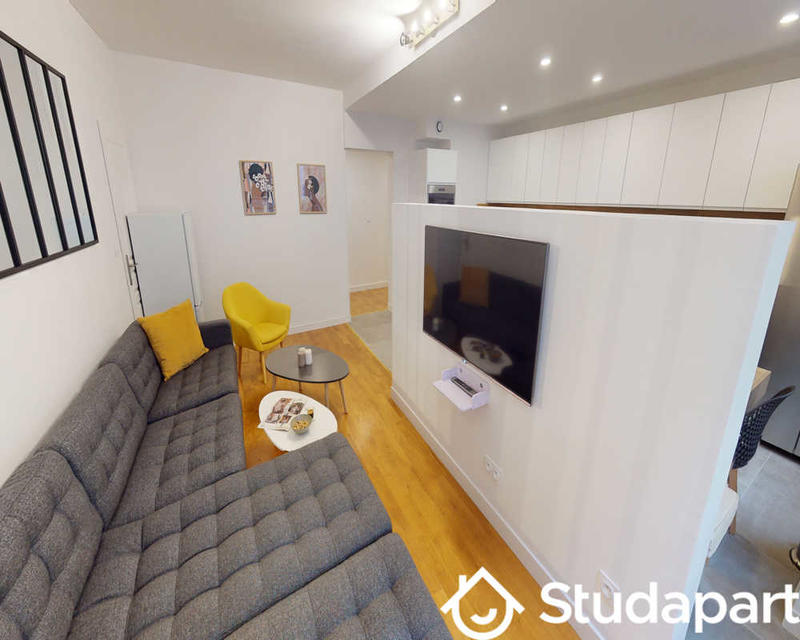 Chambre - 150 m² - 1 pièce