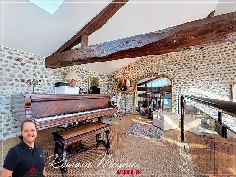 Mas - 183 m² - 5 pièces