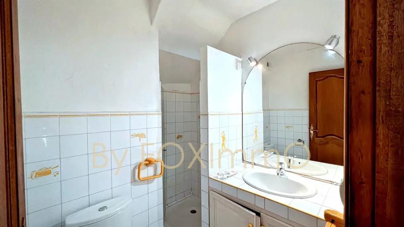 Villa - 201 m² - 6 pièces