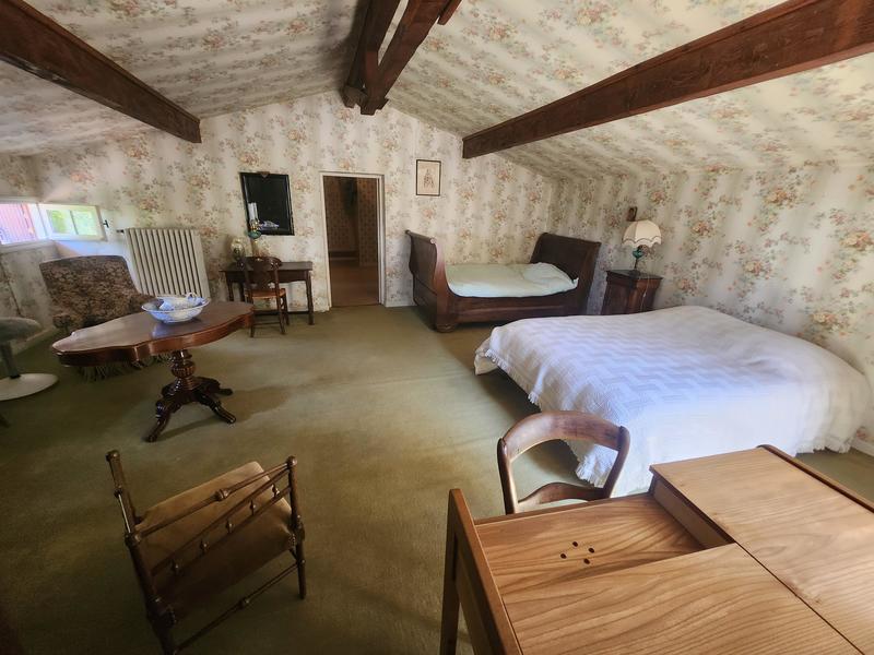 Maison - 230 m² - 10 pièces