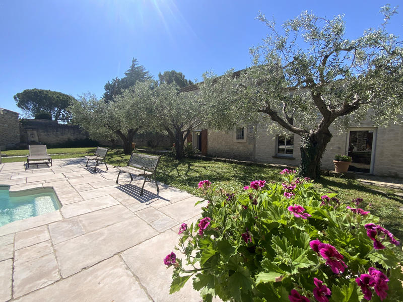 Maison - 200 m² - 6 pièces