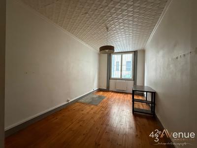 Appartement - 80 m² - 4 pièces