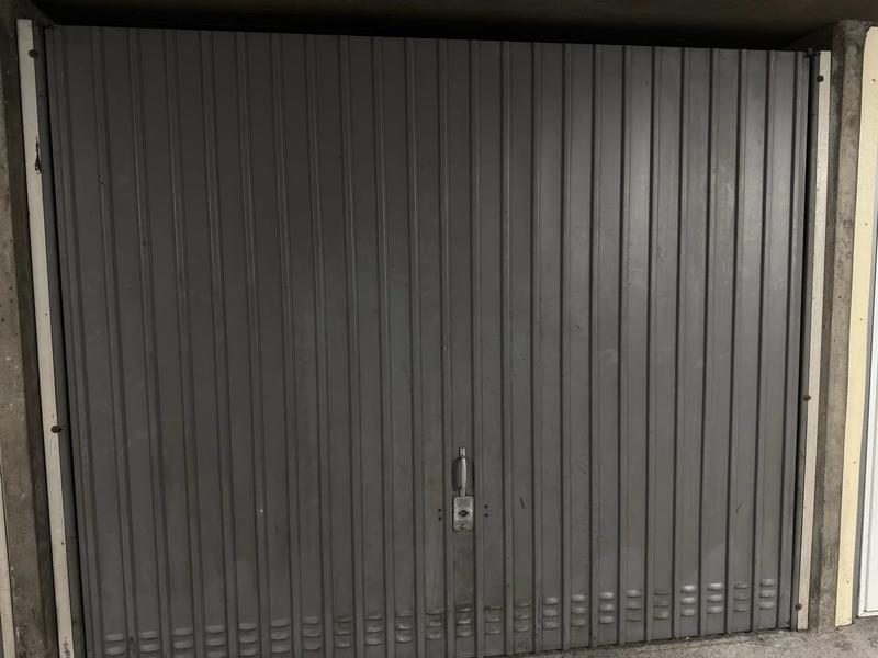 Parking / Garage - 12 m²