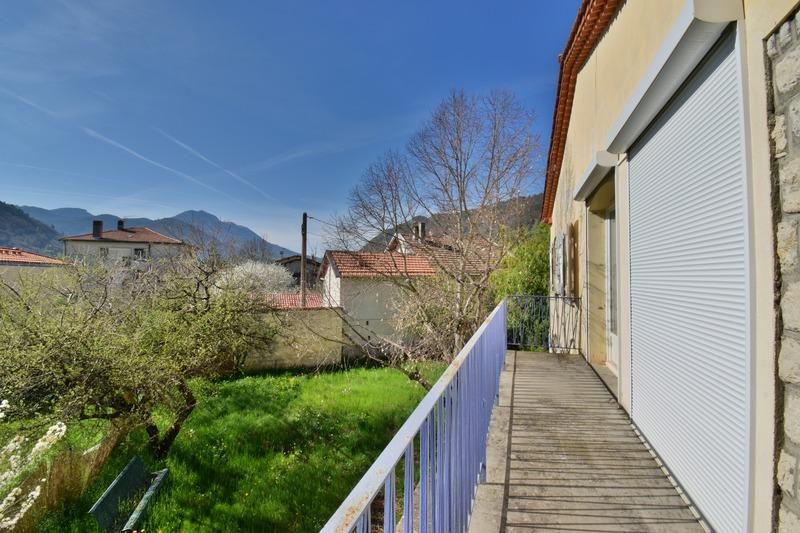 Maison - 158 m² - 6 pièces