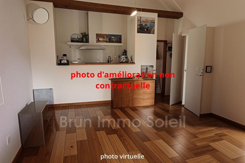 Maison - 202 m² - 8 pièces