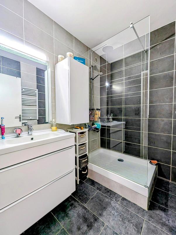 Appartement - 83 m² - 4 pièces