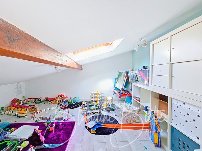 Maison - 131 m² - 7 pièces