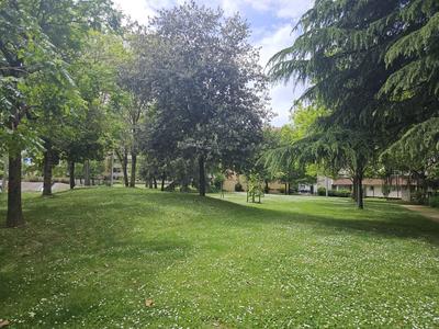 Bureau - 146 m² - 8 pièces